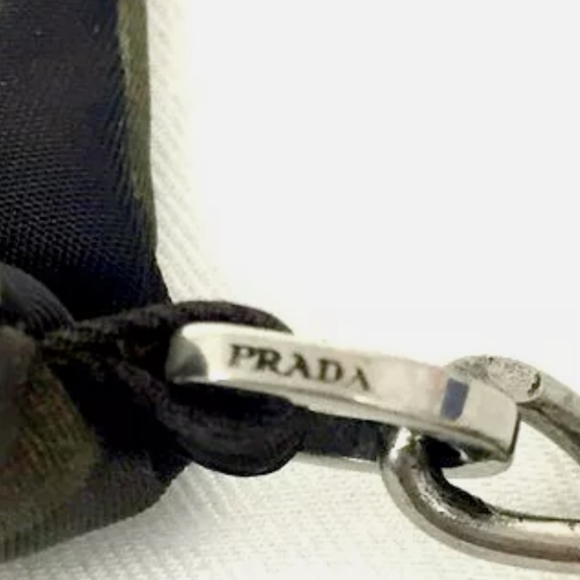 AUTHENTIC PRADA CAMOUFLAGE CHAIN POUCH /A2404 - Picture 8 of 12